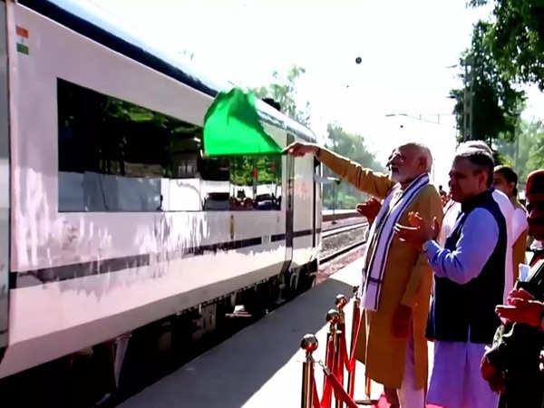 PM Modi Flags Off Vande Bharat Express From Una