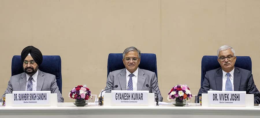 बिहार विधानसभा चुनाव: 6 और 11 नवंबर को दो चरणों में मतदान; 14 नवंबर को मतगणना